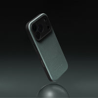 iPhone 17 Pro / Slate Green